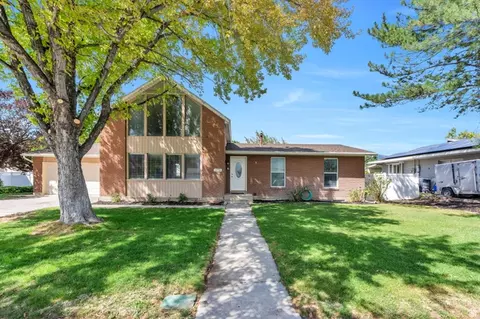 Exterior - 1073 E 120 S, Spanish Fork, UT 84660 photo 3 of 8