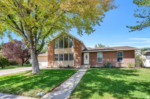 Exterior - 1073 E 120 S, Spanish Fork, UT 84660 photo 4 of 8