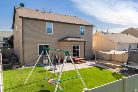 2309 E Hitching Post Dr, Eagle Mountain, UT 84005 photo 11