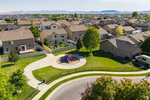 2309 E Hitching Post Dr, Eagle Mountain, UT 84005 photo 8