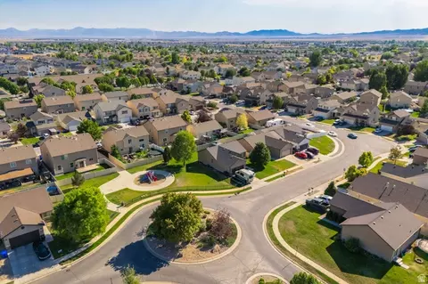 2309 E Hitching Post Dr, Eagle Mountain, UT 84005 photo 12
