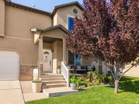 2309 E Hitching Post Dr, Eagle Mountain, UT 84005 photo 3