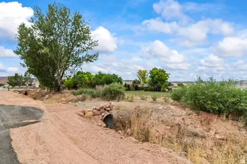 545 E 700 N, Richfield, UT 84701 photo 5