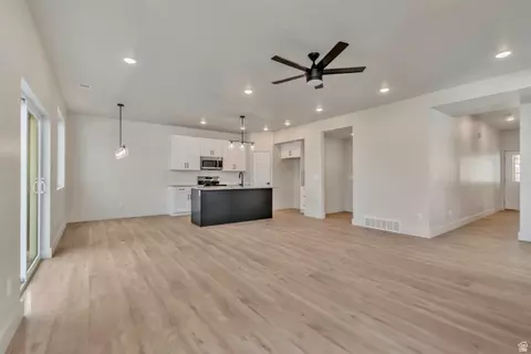 2535 W Santa Fe, Mapleton, UT 84664 photo 4