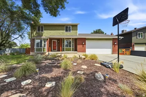 5695 S Inwood Dr, Taylorsville, UT 84129