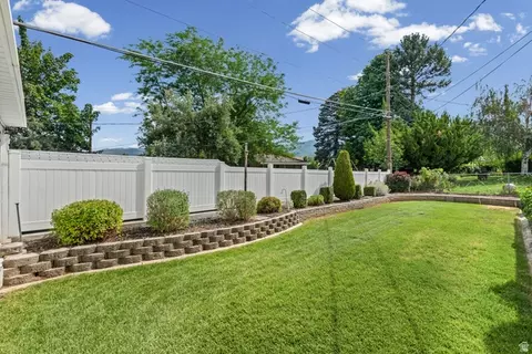 Exterior - 81 E 1700 S, Bountiful, UT 84010 photo 4 of 7