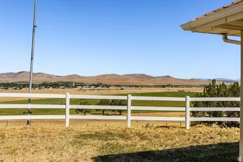 Exterior - 595 S 1200 E, Enterprise, UT 84725 photo 2 of 5