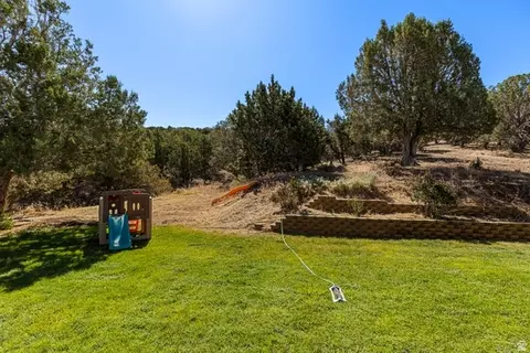 Exterior - 595 S 1200 E, Enterprise, UT 84725 photo 4 of 5