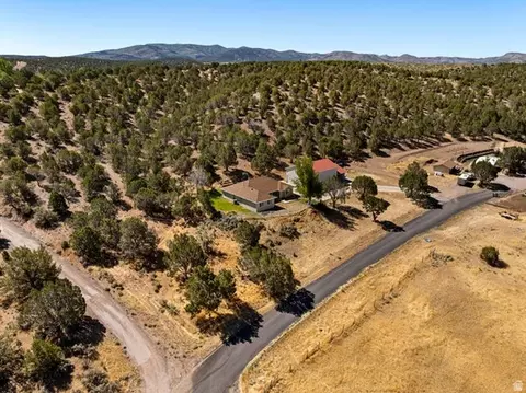 View/Area - 595 S 1200 E, Enterprise, UT 84725 photo 5 of 6