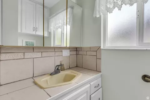 19 N 750 W, Orem, UT 84057 photo 25