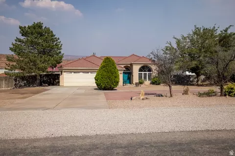 Exterior - 4297 Beeman Dr, Moab, UT 84532 photo 6 of 9