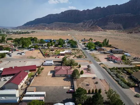 View/Area - 4297 Beeman Dr, Moab, UT 84532 photo 5 of 19