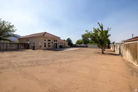 Exterior - 4297 Beeman Dr, Moab, UT 84532 photo 7 of 9