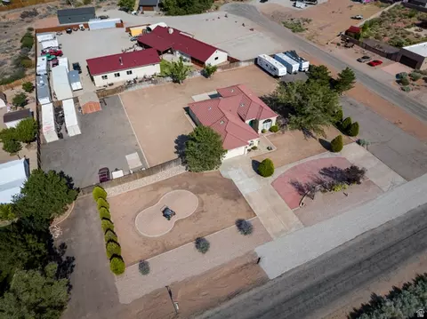View/Area - 4297 Beeman Dr, Moab, UT 84532 photo 14 of 19