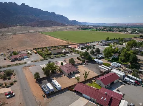 View/Area - 4297 Beeman Dr, Moab, UT 84532 photo 11 of 19