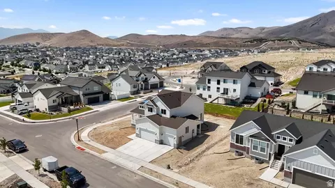 3615 E Aster Dr #D4 407, Eagle Mountain, UT 84005 photo 2