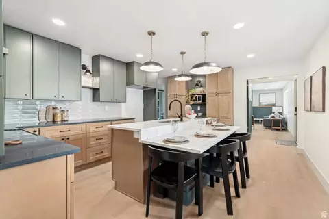 1010 W Maple Rd, Mapleton, UT 84664 photo 2