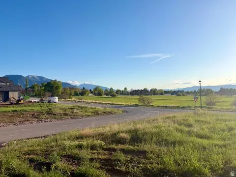 2057 E Maple Hills Ln #109, Mapleton, UT 84664 photo 3