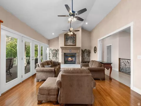 Living - 1317 E South Pond Cir, Mapleton, UT 84664 photo 1 of 4