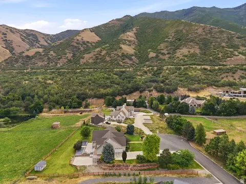 View/Area - 1317 E South Pond Cir, Mapleton, UT 84664 photo 2 of 5