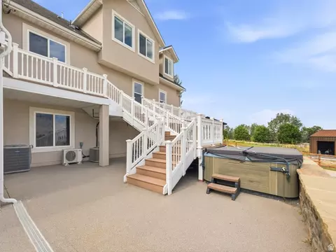 Exterior - 1317 E South Pond Cir, Mapleton, UT 84664 photo 3 of 7