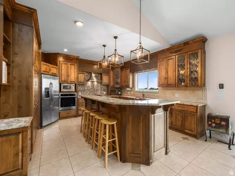 Kitchen - 1317 E South Pond Cir, Mapleton, UT 84664 photo 1 of 5