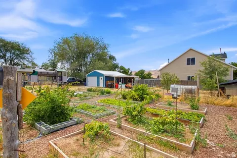 Exterior - 170 S Main St, Mona, UT 84645 photo 7 of 10