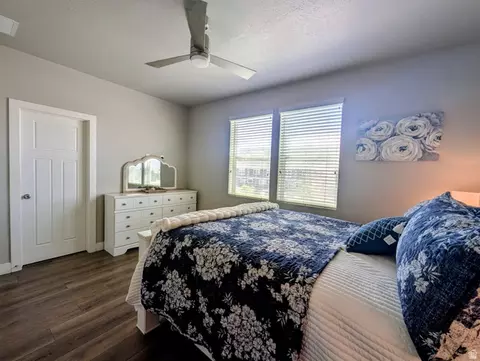 Bedroom - 28 E Yellow Cliff Dr S, Draper, UT 84020 photo 3 of 6