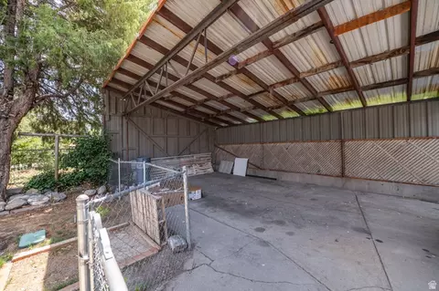 Exterior - 5 W Miller St S, Murray, UT 84107 photo 10 of 12