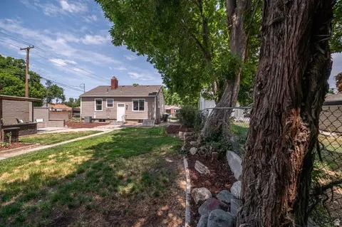 Exterior - 5 W Miller St S, Murray, UT 84107 photo 9 of 12