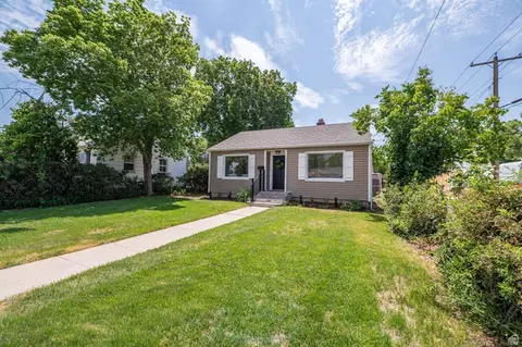 Exterior - 5 W Miller St S, Murray, UT 84107 photo 3 of 12