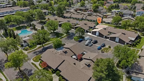 View/Area - 957 E 5014 S, Murray, UT 84117 photo 4 of 6