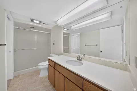 Bath - 957 E 5014 S, Murray, UT 84117 photo 4 of 4
