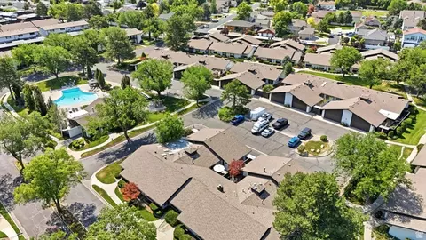 View/Area - 957 E 5014 S, Murray, UT 84117 photo 5 of 6