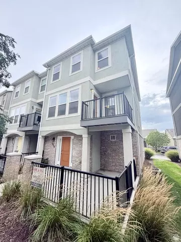 1818 W Torlundy Dr, Riverton, UT 84065