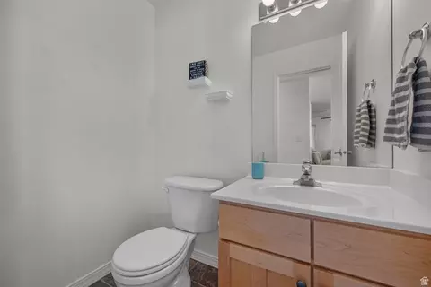 Bath - 2028 S 875 E, Clearfield, UT 84015 photo 1 of 4