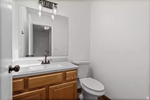 Bath - 341 E Heather Ridge Cir, Sandy, UT 84070 photo 3 of 4