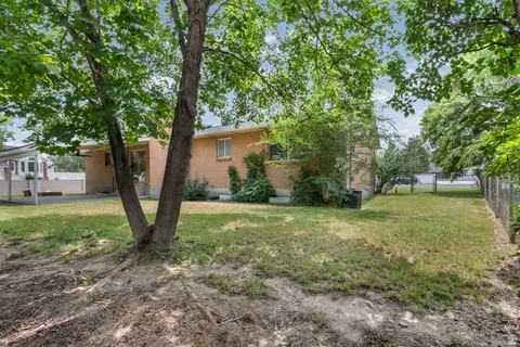 Exterior - 341 E Heather Ridge Cir, Sandy, UT 84070 photo 10 of 10