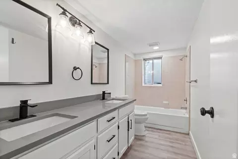 Bath - 341 E Heather Ridge Cir, Sandy, UT 84070 photo 4 of 4