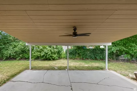 Exterior - 341 E Heather Ridge Cir, Sandy, UT 84070 photo 7 of 10