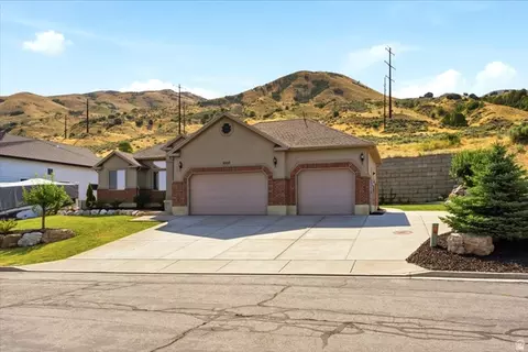 2537 S Elm Grove Dr, Perry, UT 84302 photo 3