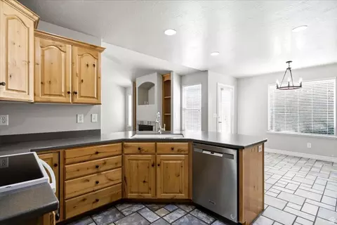 2537 S Elm Grove Dr, Perry, UT 84302 photo 15
