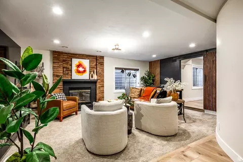 Living - 2398 E Willow Hills Dr, Sandy, UT 84093 photo 7 of 13