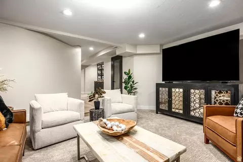 Living - 2398 E Willow Hills Dr, Sandy, UT 84093 photo 9 of 13