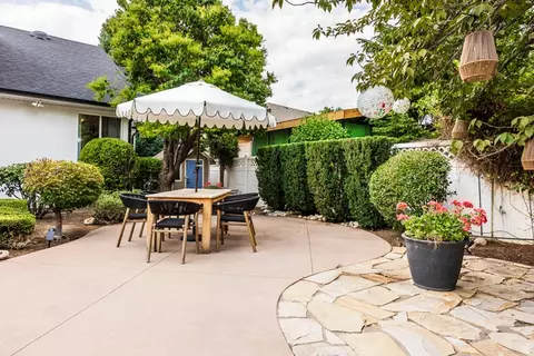Exterior - 2398 E Willow Hills Dr, Sandy, UT 84093 photo 11 of 18