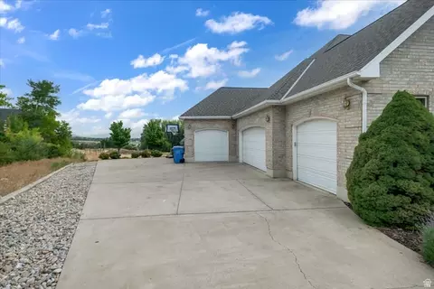 Exterior - 2945 N Canyon Ridge Dr, North Logan, UT 84341 photo 9 of 13