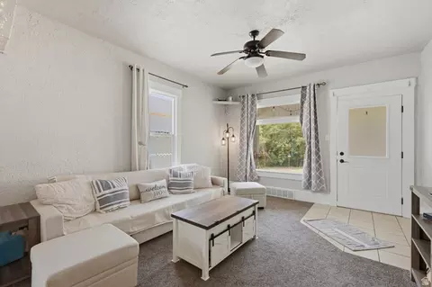 Living - 465 20th St, Ogden, UT 84401 photo 1 of 3