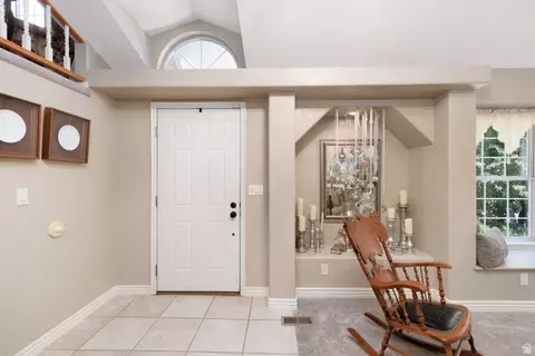 2050 E Johnstone Dr, Sandy, UT 84093 photo 6