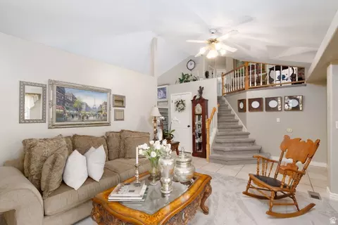 2050 E Johnstone Dr, Sandy, UT 84093 photo 9