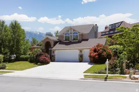 2050 E Johnstone Dr, Sandy, UT 84093 photo 2